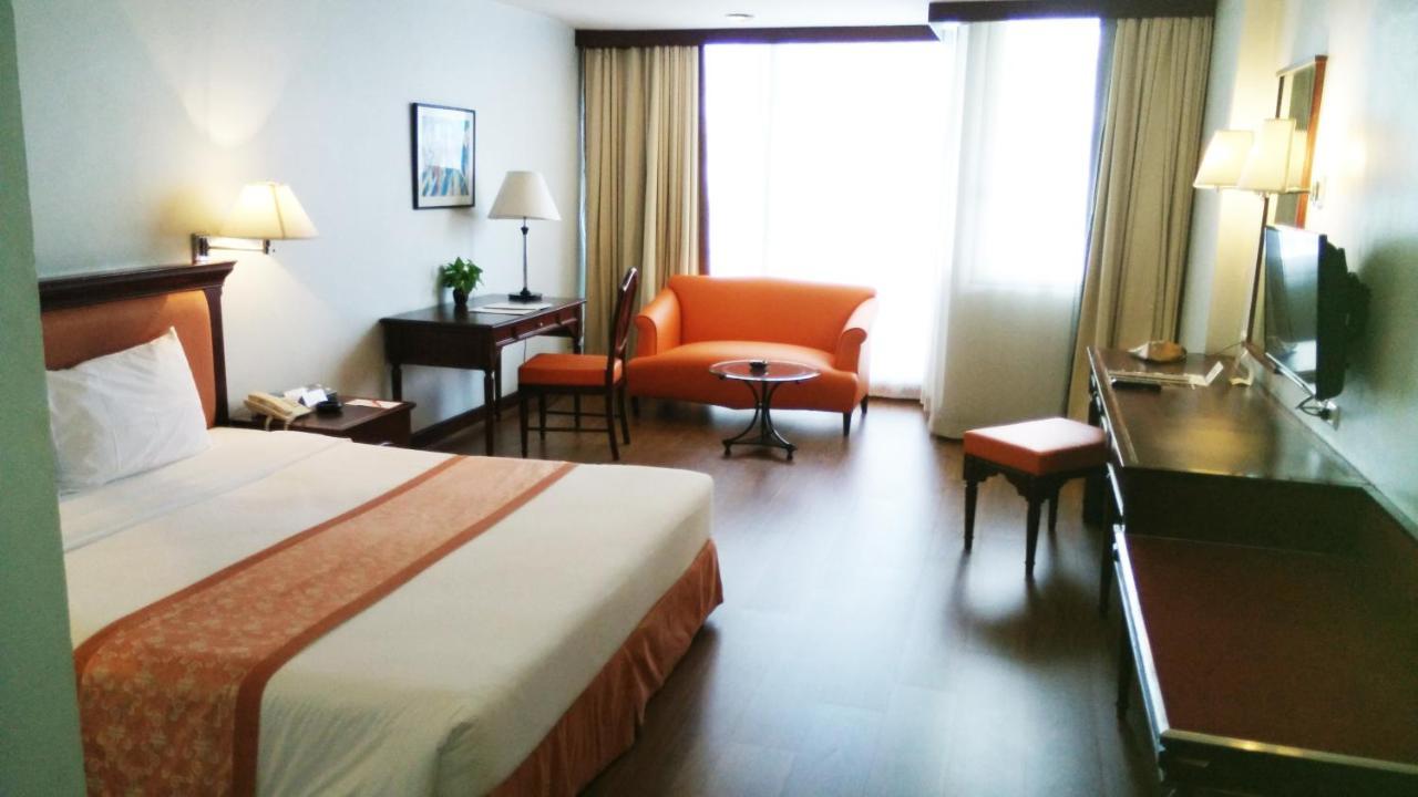 Tai Pan Hotel - Sha Plus Certified Bangkok Eksteriør bilde