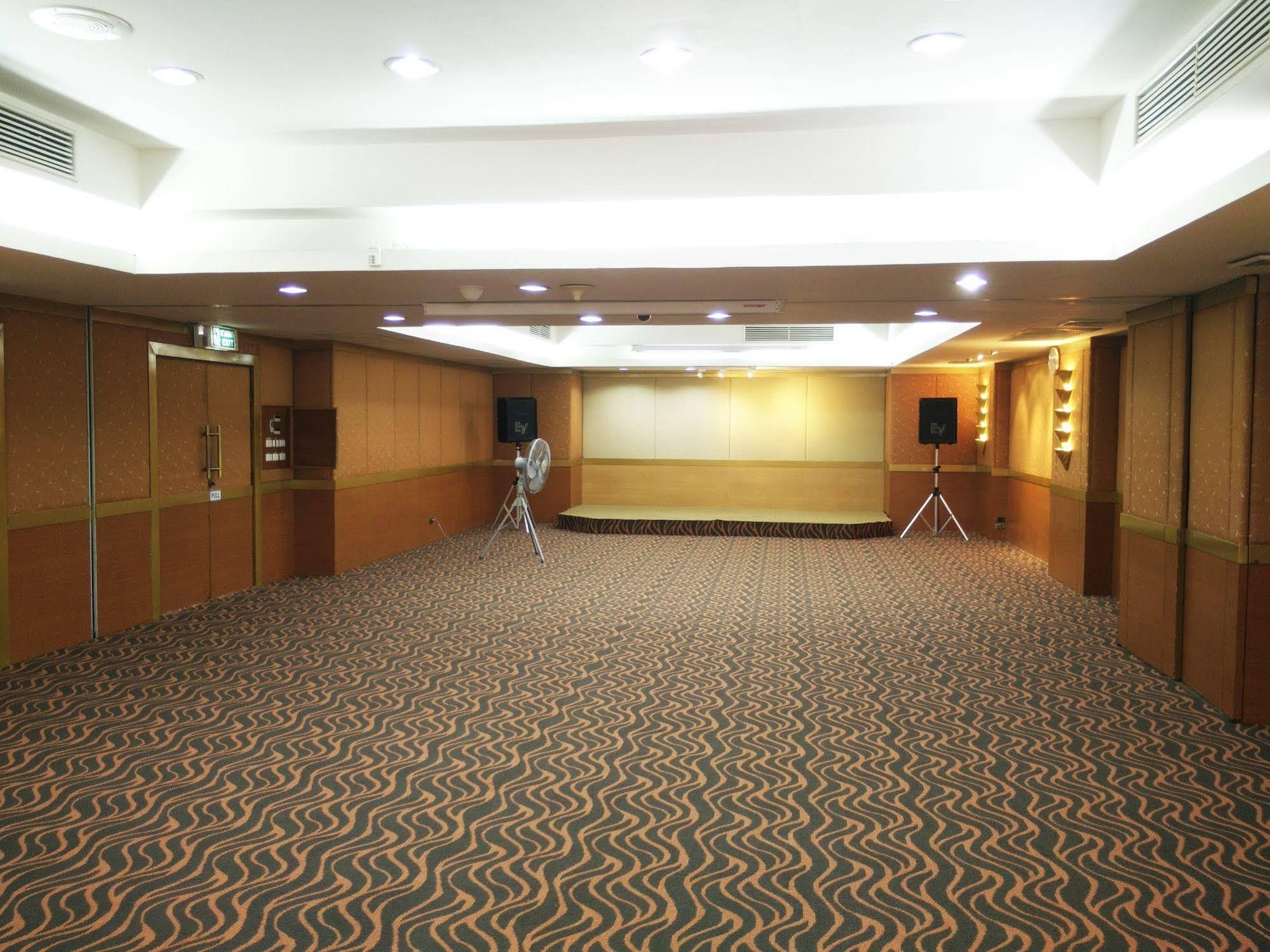Tai Pan Hotel - Sha Plus Certified Bangkok Eksteriør bilde