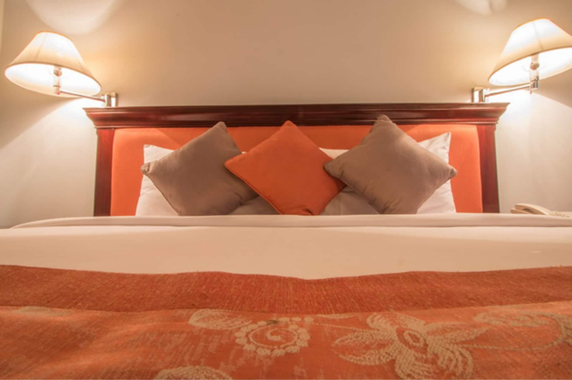 Tai Pan Hotel - Sha Plus Certified Bangkok Eksteriør bilde