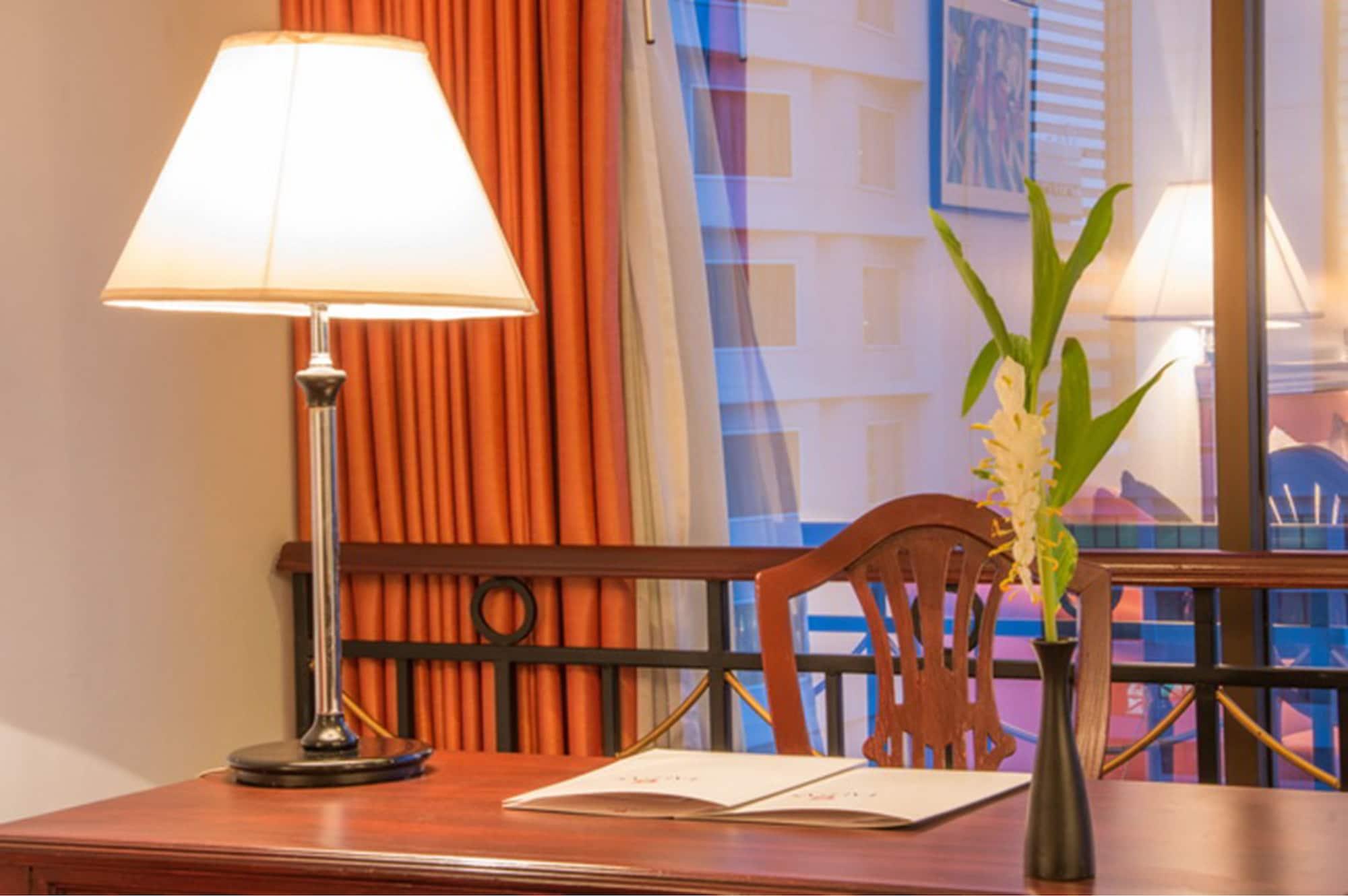 Tai Pan Hotel - Sha Plus Certified Bangkok Eksteriør bilde