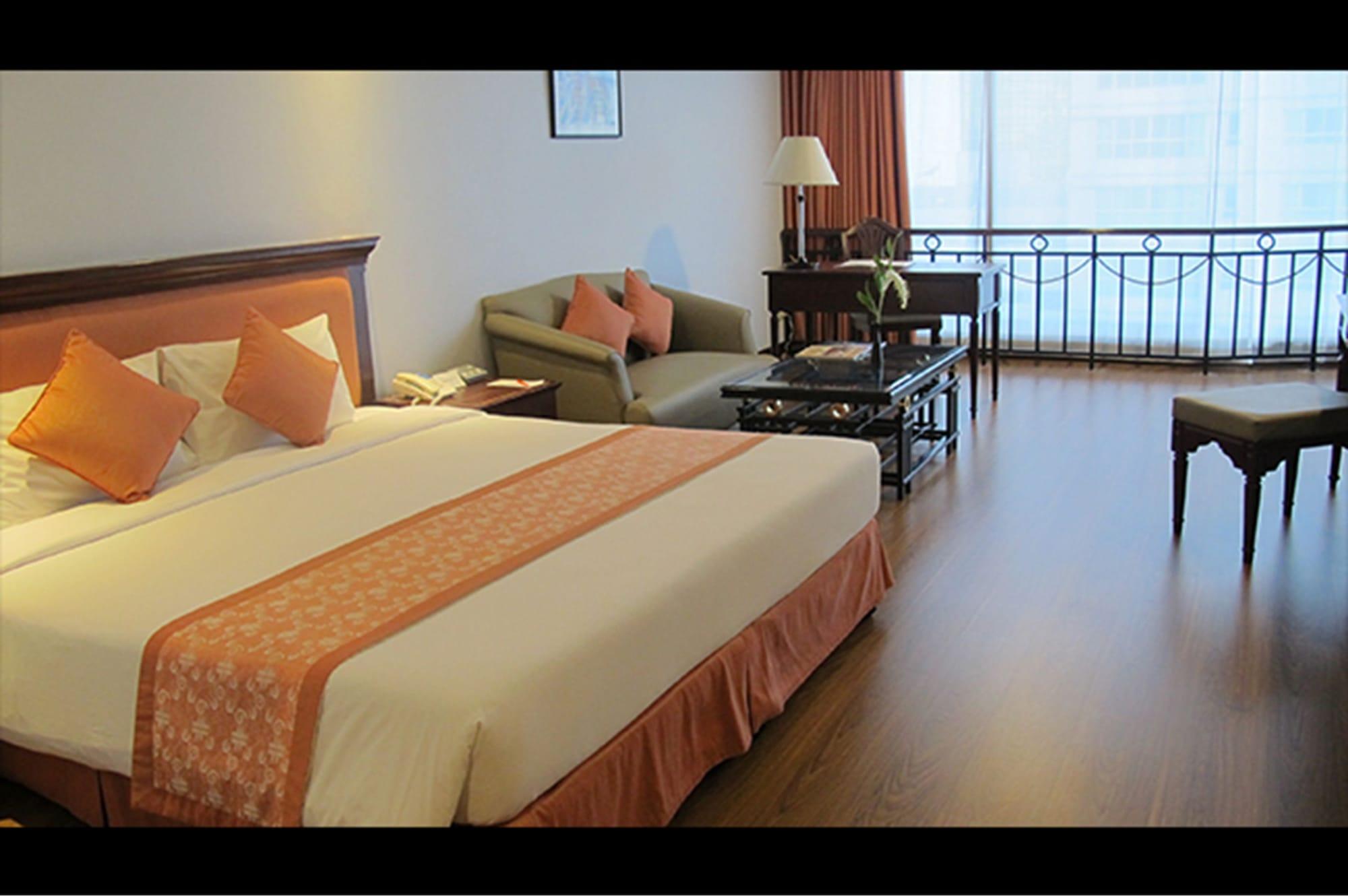 Tai Pan Hotel - Sha Plus Certified Bangkok Eksteriør bilde